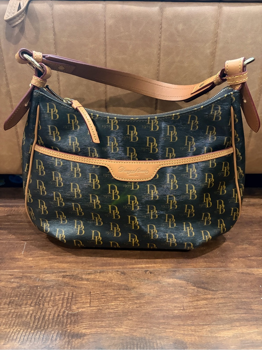 Dooney & Bourke Brown 1975 Collin's shoulder bag